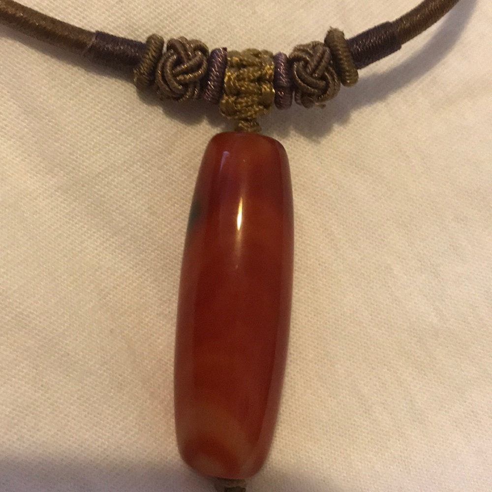 Pretty necklace - Picture 2 of 5